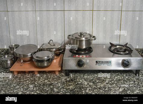 best gas cooking range india